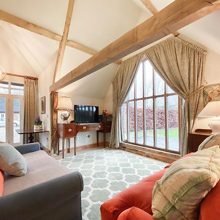 Bushton Barn Villa Royal Wootton Bassett Eksteriør billede